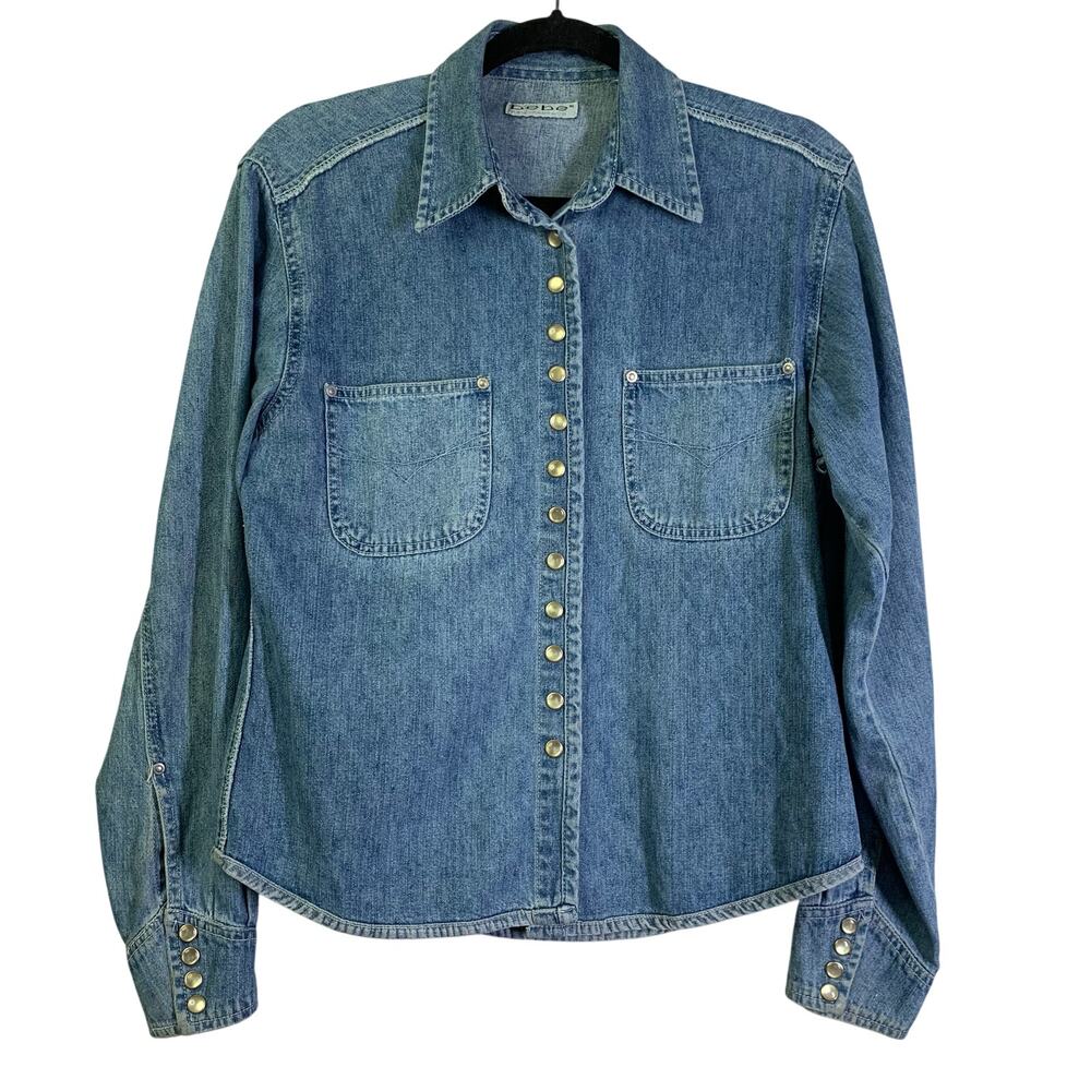 BEBE Shirt Medium‎ Vintage Denim Pearl Snap Chest Pockets 3 Snap Cuff Western